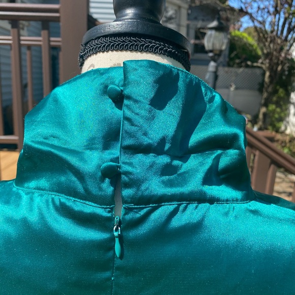 Dress - Picture 5 of 11